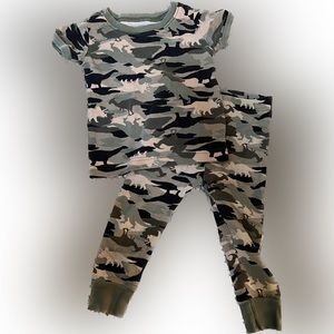 Old Navy Pajama Set - 18-24mos